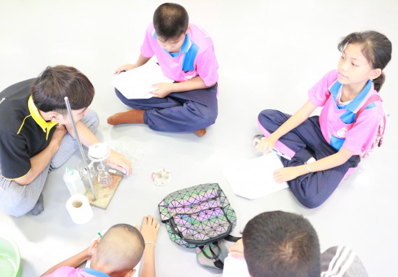 ภาพกิจกรรม คณะวิทยาศาสตร์และเทคโนโลยี จัดค่ายวิทยาศาสตร์ตามโครงการพัฒนาศักยภาพผู้เรียนในระดับการศึกษาขั้นพื้นฐาน ระยะที่ 2 ประจำปีงบประมาณ 2562