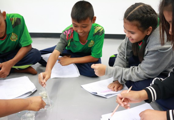 ภาพกิจกรรม คณะวิทยาศาสตร์และเทคโนโลยี จัดค่ายวิทยาศาสตร์ตามโครงการพัฒนาศักยภาพผู้เรียนในระดับการศึกษาขั้นพื้นฐาน ระยะที่ 2 ประจำปีงบประมาณ 2562