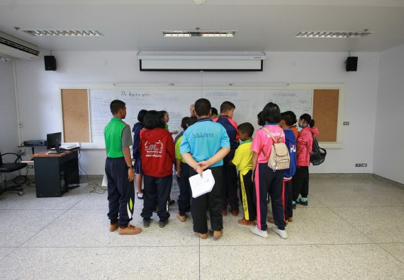 ภาพกิจกรรม คณะวิทยาศาสตร์และเทคโนโลยี จัดค่ายวิทยาศาสตร์ตามโครงการพัฒนาศักยภาพผู้เรียนในระดับการศึกษาขั้นพื้นฐาน ระยะที่ 2 ประจำปีงบประมาณ 2562