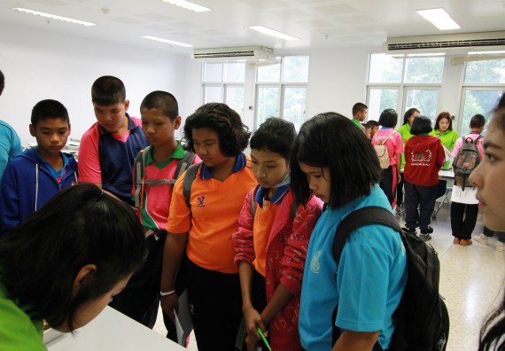 ภาพกิจกรรม คณะวิทยาศาสตร์และเทคโนโลยี จัดค่ายวิทยาศาสตร์ตามโครงการพัฒนาศักยภาพผู้เรียนในระดับการศึกษาขั้นพื้นฐาน ระยะที่ 2 ประจำปีงบประมาณ 2562