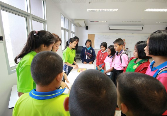 ภาพกิจกรรม คณะวิทยาศาสตร์และเทคโนโลยี จัดค่ายวิทยาศาสตร์ตามโครงการพัฒนาศักยภาพผู้เรียนในระดับการศึกษาขั้นพื้นฐาน ระยะที่ 2 ประจำปีงบประมาณ 2562