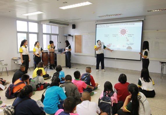 ภาพกิจกรรม คณะวิทยาศาสตร์และเทคโนโลยี จัดค่ายวิทยาศาสตร์ตามโครงการพัฒนาศักยภาพผู้เรียนในระดับการศึกษาขั้นพื้นฐาน ระยะที่ 2 ประจำปีงบประมาณ 2562