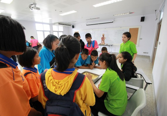 ภาพกิจกรรม คณะวิทยาศาสตร์และเทคโนโลยี จัดค่ายวิทยาศาสตร์ตามโครงการพัฒนาศักยภาพผู้เรียนในระดับการศึกษาขั้นพื้นฐาน ระยะที่ 2 ประจำปีงบประมาณ 2562