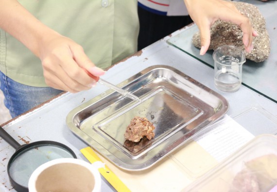 ภาพกิจกรรม คณะวิทยาศาสตร์และเทคโนโลยี จัดค่ายวิทยาศาสตร์ตามโครงการพัฒนาศักยภาพผู้เรียนในระดับการศึกษาขั้นพื้นฐาน ระยะที่ 2 ประจำปีงบประมาณ 2562