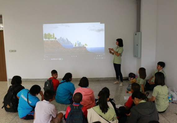 ภาพกิจกรรม คณะวิทยาศาสตร์และเทคโนโลยี จัดค่ายวิทยาศาสตร์ตามโครงการพัฒนาศักยภาพผู้เรียนในระดับการศึกษาขั้นพื้นฐาน ระยะที่ 2 ประจำปีงบประมาณ 2562