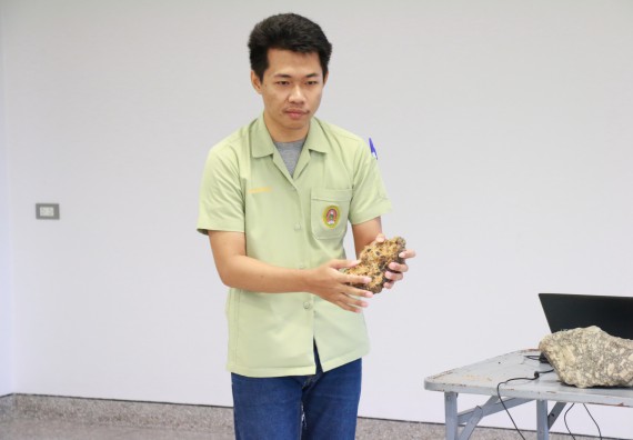 ภาพกิจกรรม คณะวิทยาศาสตร์และเทคโนโลยี จัดค่ายวิทยาศาสตร์ตามโครงการพัฒนาศักยภาพผู้เรียนในระดับการศึกษาขั้นพื้นฐาน ระยะที่ 2 ประจำปีงบประมาณ 2562