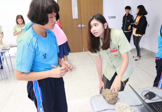 ภาพกิจกรรม คณะวิทยาศาสตร์และเทคโนโลยี จัดค่ายวิทยาศาสตร์ตามโครงการพัฒนาศักยภาพผู้เรียนในระดับการศึกษาขั้นพื้นฐาน ระยะที่ 2 ประจำปีงบประมาณ 2562