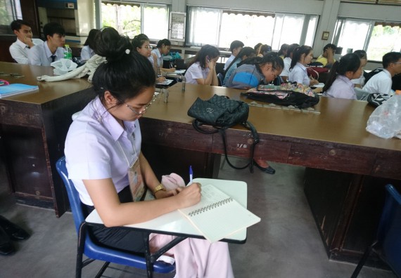 ภาพกิจกรรม โปรแกรมวิชาชีววิทยา จัดโครงการพี่ติวน้อง