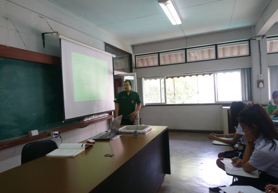 ภาพกิจกรรม โปรแกรมวิชาชีววิทยา จัดโครงการพี่ติวน้อง