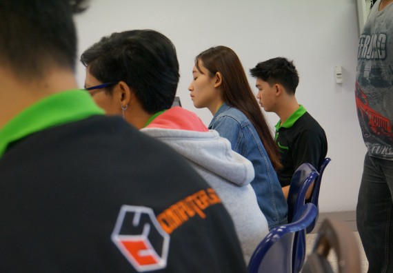 ภาพกิจกรรม โปรแกรมวิชาวิทยาการคอมพิวเตอร์ จัดอบรมเชิงปฏิบัติการ เรื่อง การเรียนรู้และการเขียนโปรแกรมเพื่อใช้งานและควบคุมบอร์ดแบบฝังตัว Microbit