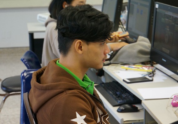 ภาพกิจกรรม โปรแกรมวิชาวิทยาการคอมพิวเตอร์ จัดอบรมเชิงปฏิบัติการ เรื่อง การเรียนรู้และการเขียนโปรแกรมเพื่อใช้งานและควบคุมบอร์ดแบบฝังตัว Microbit