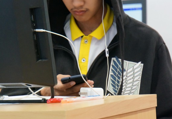 ภาพกิจกรรม โปรแกรมวิชาวิทยาการคอมพิวเตอร์ จัดอบรมเชิงปฏิบัติการ เรื่อง การเรียนรู้และการเขียนโปรแกรมเพื่อใช้งานและควบคุมบอร์ดแบบฝังตัว Microbit