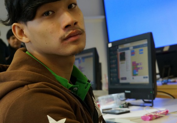 ภาพกิจกรรม โปรแกรมวิชาวิทยาการคอมพิวเตอร์ จัดอบรมเชิงปฏิบัติการ เรื่อง การเรียนรู้และการเขียนโปรแกรมเพื่อใช้งานและควบคุมบอร์ดแบบฝังตัว Microbit