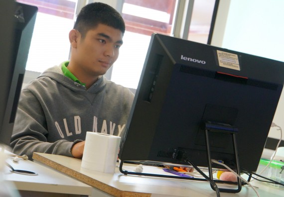 ภาพกิจกรรม โปรแกรมวิชาวิทยาการคอมพิวเตอร์ จัดอบรมเชิงปฏิบัติการ เรื่อง การเรียนรู้และการเขียนโปรแกรมเพื่อใช้งานและควบคุมบอร์ดแบบฝังตัว Microbit