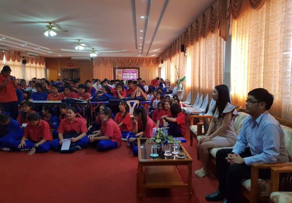 ภาพกิจกรรม โปรแกรมวิชาวิทยาการคอมพิวเตอร์ จัดอบรมการสร้างภาพลักษณ์และประชาสัมพันธ์หลักสูตรวิทยาการคอมพิวเตอร์ โครงการบริการวิชาการการอบรมเชิงปฏิบัติการด้านวิทยาการคอมพิวเตอร์ ประจำปี 2562