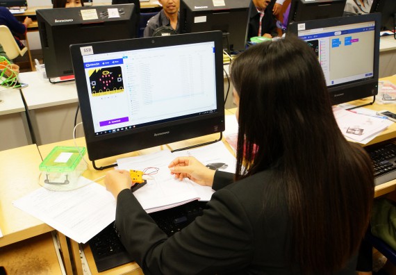 ภาพกิจกรรม โปรแกรมวิชาวิทยาการคอมพิวเตอร์ จัดอบรมเชิงปฏิบัติการด้านวิทยาการคอมพิวเตอร์ โครงการบริการวิชาการการอบรมเชิงปฏิบัติการด้านวิทยาการคอมพิวเตอร์ ประจำปี 2562