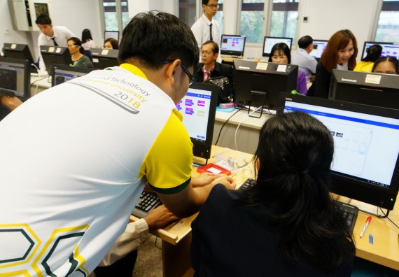 ภาพกิจกรรม โปรแกรมวิชาวิทยาการคอมพิวเตอร์ จัดอบรมเชิงปฏิบัติการด้านวิทยาการคอมพิวเตอร์ โครงการบริการวิชาการการอบรมเชิงปฏิบัติการด้านวิทยาการคอมพิวเตอร์ ประจำปี 2562