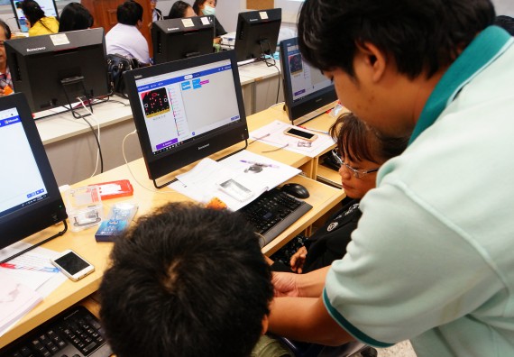 ภาพกิจกรรม โปรแกรมวิชาวิทยาการคอมพิวเตอร์ จัดอบรมเชิงปฏิบัติการด้านวิทยาการคอมพิวเตอร์ โครงการบริการวิชาการการอบรมเชิงปฏิบัติการด้านวิทยาการคอมพิวเตอร์ ประจำปี 2562