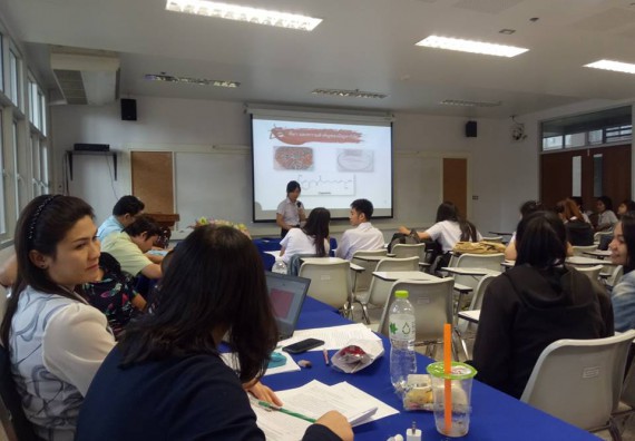 ภาพกิจกรรม โปรแกรมวิชาเคมี จัดกิจกรรมการพัฒนาคุณลักษณะบัณฑิตที่พึงประสงค์ สาขาเคมี