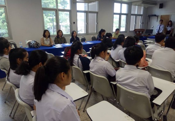 ภาพกิจกรรม โปรแกรมวิชาเคมี จัดกิจกรรมการพัฒนาคุณลักษณะบัณฑิตที่พึงประสงค์ สาขาเคมี