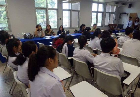 ภาพกิจกรรม โปรแกรมวิชาเคมี จัดกิจกรรมการพัฒนาคุณลักษณะบัณฑิตที่พึงประสงค์ สาขาเคมี