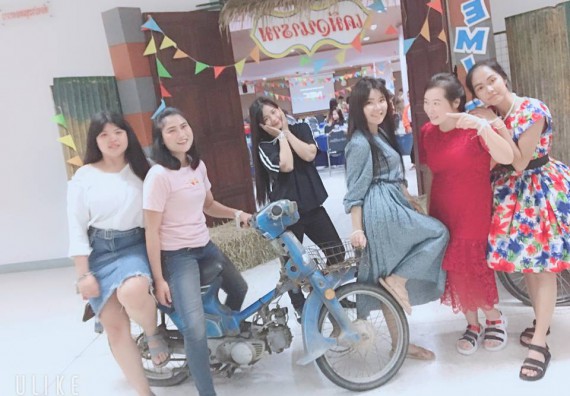 ภาพกิจกรรม โปรแกรมวิชาเคมี จัดกิจกรรมอำลารุ่นพี่ (Bye Nior)