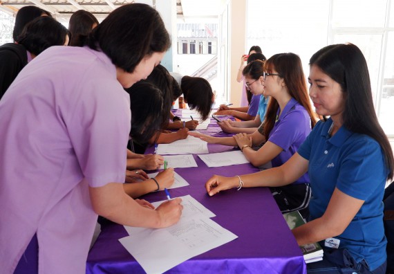 ภาพกิจกรรม โปรแกรมวิชาเคมี จัดกิจกรรมการอบรมเชิงปฏิบัติการเสริมทักษะพื้นฐานทางเคมี