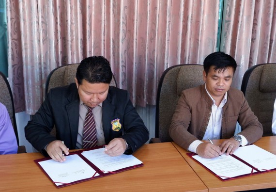  ภาพกิจกรรม โปรแกรมวิชาเคมี MOU โรงเรียนอุ้มผางวิทยาคม