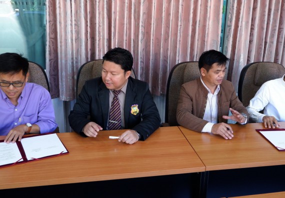  ภาพกิจกรรม โปรแกรมวิชาเคมี MOU โรงเรียนอุ้มผางวิทยาคม