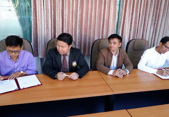  ภาพกิจกรรม โปรแกรมวิชาเคมี MOU โรงเรียนอุ้มผางวิทยาคม