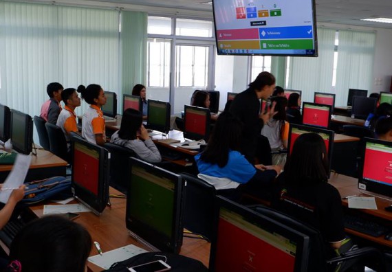 ภาพกิจกรรม โปรแกรมวิชาเคมี จัดอบรมกิจกรรมพัฒนานักศึกษาครูในศตวรรษที่ 21 หลักสูตรครุศาสตรบัณฑิต สาขาวิชาเคมี