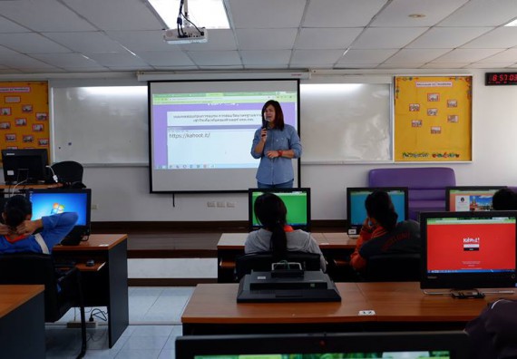 ภาพกิจกรรม โปรแกรมวิชาเคมี จัดอบรมกิจกรรมพัฒนานักศึกษาครูในศตวรรษที่ 21 หลักสูตรครุศาสตรบัณฑิต สาขาวิชาเคมี