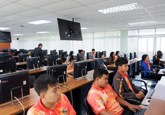 ภาพกิจกรรม โปรแกรมวิชาเคมี จัดอบรมกิจกรรมพัฒนานักศึกษาครูในศตวรรษที่ 21 หลักสูตรครุศาสตรบัณฑิต สาขาวิชาเคมี