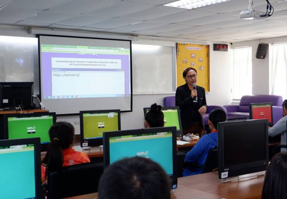 ภาพกิจกรรม โปรแกรมวิชาเคมี จัดอบรมกิจกรรมพัฒนานักศึกษาครูในศตวรรษที่ 21 หลักสูตรครุศาสตรบัณฑิต สาขาวิชาเคมี