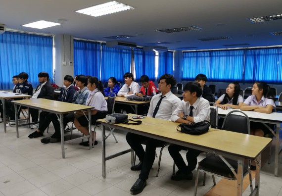 ภาพกิจกรรม หลักสูตรเทคโนโลยีสารสนเทศ จัดโครงการพัฒนาคุณลักษณะนักศึกษาสาขาเทคโนโลยีสารสนเทศ ในศตวรรษที่ 21