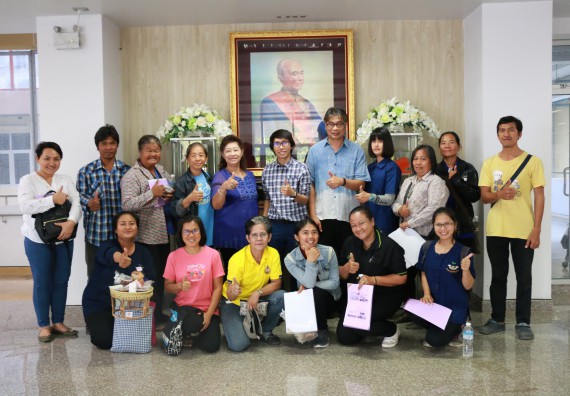 ภาพกิจกรรม โปรแกรมวิชาวิทยาศาสตร์และเทคโนโลยีการอาหาร จัดอบรมเชิงปฏิบัติการ เรื่อง สุขลักษณะที่ดีในการผลิตอาหารและการยื่นขอมาตรฐานการผลิตอาหาร