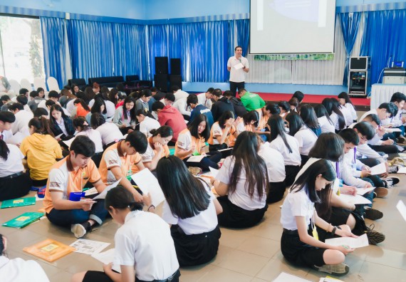 ภาพกิจกรรม ค่ายอาสาบำเพ็ญประโยชน์เพื่อส่งเสริมสร้างจริยธรรมและบูรณาการการเรียนรู้ เพื่อทำนุบำรุงศิลปวัฒนธรรม ครั้งที่ 5