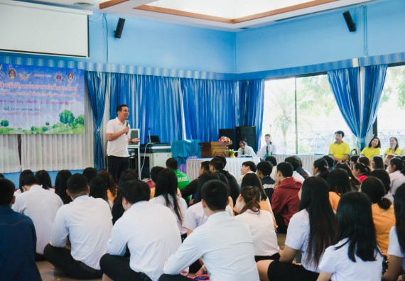 ภาพกิจกรรม ค่ายอาสาบำเพ็ญประโยชน์เพื่อส่งเสริมสร้างจริยธรรมและบูรณาการการเรียนรู้ เพื่อทำนุบำรุงศิลปวัฒนธรรม ครั้งที่ 5