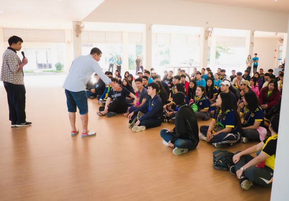 ภาพกิจกรรม ค่ายอาสาบำเพ็ญประโยชน์เพื่อส่งเสริมสร้างจริยธรรมและบูรณาการการเรียนรู้ เพื่อทำนุบำรุงศิลปวัฒนธรรม ครั้งที่ 5