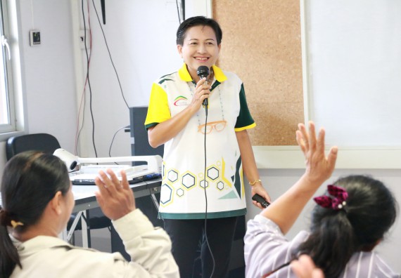 ภาพกิจกรรม คณะวิทยาศาสตร์และเทคโนโลยี จัดอบรมเชิงปฏิบัติการ เรื่อง การส่งเสริมอาชีพเพื่อเพิ่มรายได้แก่ชุมชน รุ่นที่ 1