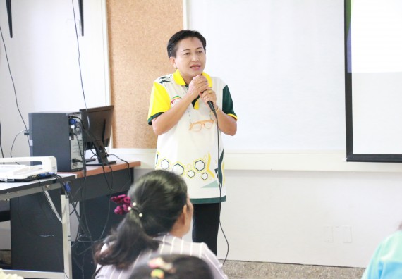 ภาพกิจกรรม คณะวิทยาศาสตร์และเทคโนโลยี จัดอบรมเชิงปฏิบัติการ เรื่อง การส่งเสริมอาชีพเพื่อเพิ่มรายได้แก่ชุมชน รุ่นที่ 1