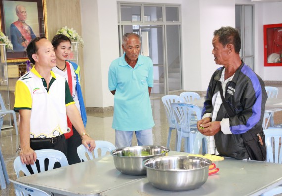 ภาพกิจกรรม คณะวิทยาศาสตร์และเทคโนโลยี จัดอบรมเชิงปฏิบัติการ เรื่อง การส่งเสริมอาชีพเพื่อเพิ่มรายได้แก่ชุมชน รุ่นที่ 1