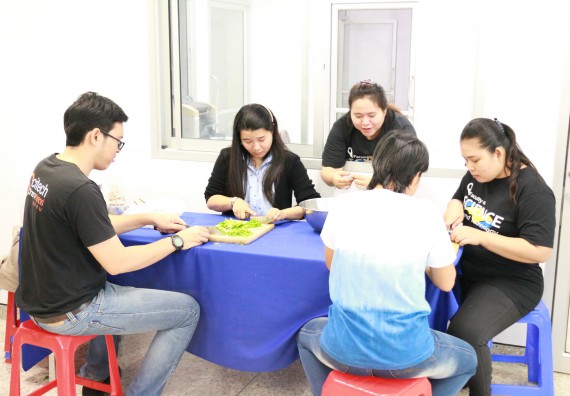 ภาพกิจกรรม คณะวิทยาศาสตร์และเทคโนโลยี จัดอบรมเชิงปฏิบัติการ เรื่อง การส่งเสริมอาชีพเพื่อเพิ่มรายได้แก่ชุมชน รุ่นที่ 1