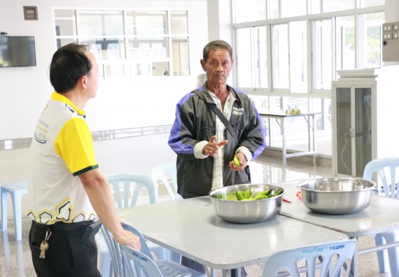 ภาพกิจกรรม คณะวิทยาศาสตร์และเทคโนโลยี จัดอบรมเชิงปฏิบัติการ เรื่อง การส่งเสริมอาชีพเพื่อเพิ่มรายได้แก่ชุมชน รุ่นที่ 1