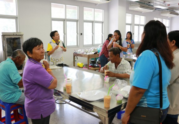 ภาพกิจกรรม คณะวิทยาศาสตร์และเทคโนโลยี จัดอบรมเชิงปฏิบัติการ เรื่อง การส่งเสริมอาชีพเพื่อเพิ่มรายได้แก่ชุมชน รุ่นที่ 1