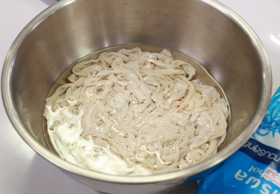 ภาพกิจกรรม คณะวิทยาศาสตร์และเทคโนโลยี จัดอบรมเชิงปฏิบัติการ เรื่อง การส่งเสริมอาชีพเพื่อเพิ่มรายได้แก่ชุมชน รุ่นที่ 1