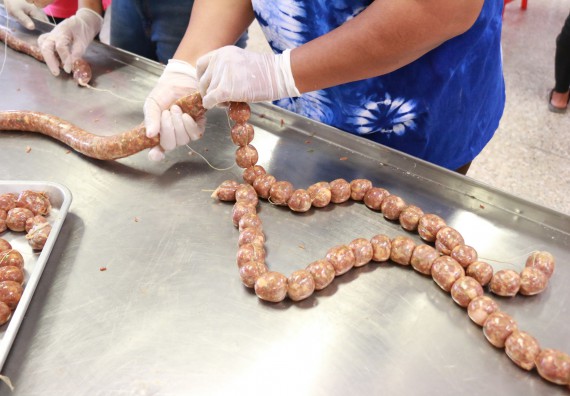 ภาพกิจกรรม คณะวิทยาศาสตร์และเทคโนโลยี จัดอบรมเชิงปฏิบัติการ เรื่อง การส่งเสริมอาชีพเพื่อเพิ่มรายได้แก่ชุมชน รุ่นที่ 1