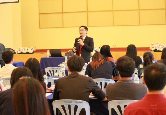 ภาพกิจกรรม คณะวิทยาศาสตร์และเทคโนโลยี จัดอบรมเชิงปฏิบัติการ เรื่อง การพัฒนานวัตกรรม