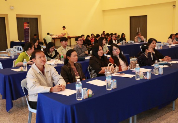 ภาพกิจกรรม คณะวิทยาศาสตร์และเทคโนโลยี จัดอบรมเชิงปฏิบัติการ เรื่อง การพัฒนานวัตกรรม