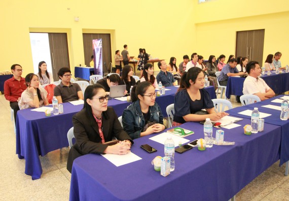 ภาพกิจกรรม คณะวิทยาศาสตร์และเทคโนโลยี จัดอบรมเชิงปฏิบัติการ เรื่อง การพัฒนานวัตกรรม